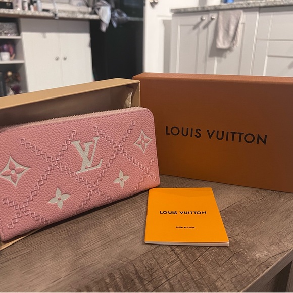 Louis Vuitton zippy wallet Monogram empreinte × leather - Picture 2 of 6